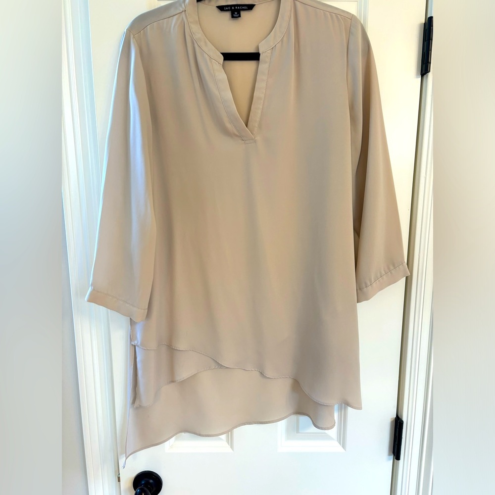 Zac & Rachel tan tunic.  Sz med
